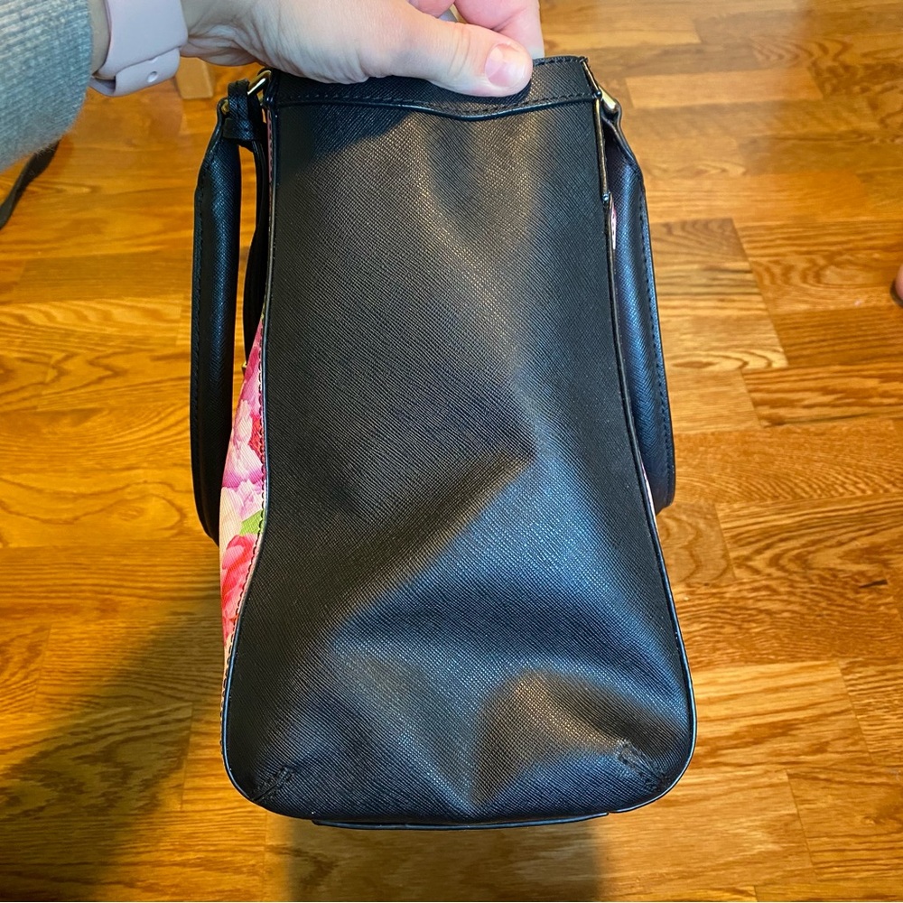 Calvin Klein Purse Black & Floral - Picture 6 of 7